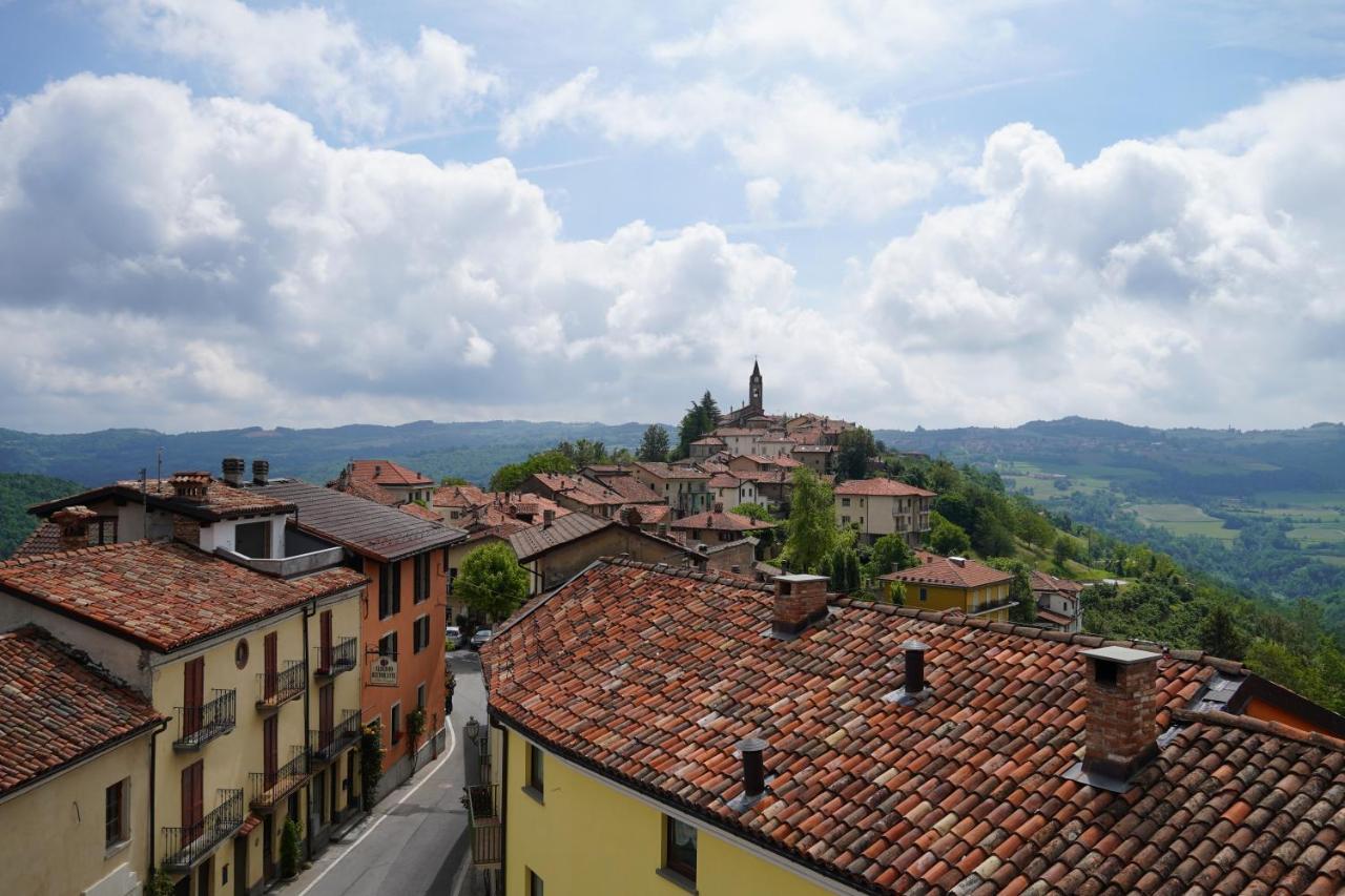 La Piazzetta Degli Artisti - Boutique B&B Bossolasco Dış mekan fotoğraf
